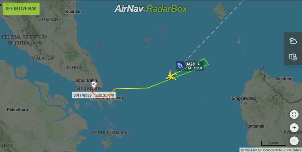 Flight track of United Airlines UA28 Singapore to San Francisco showing return to Singapore.