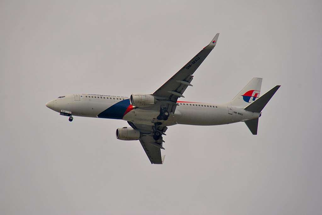 A Malaysia Airlines Boeing 737-800 in flight.