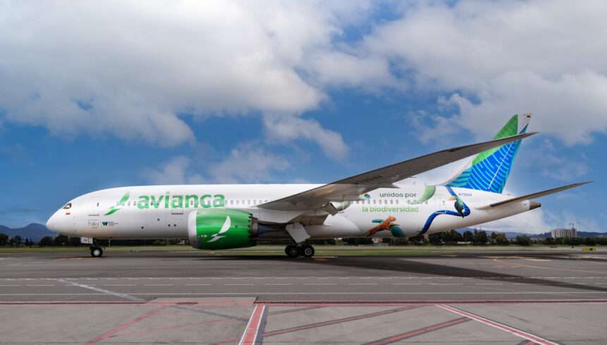 An Avianca Boeing 787 in special Wildlife Conservation Society livery.