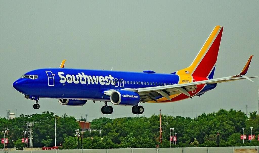 A Southwest Airlines 737-800 approaches to land.