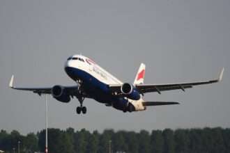 The British Airways Airbus A320 that was involved in the lightning strike in London.
