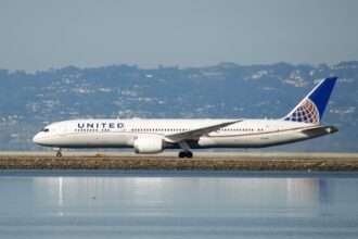 In the last few moments, a United Airlines Boeing 787 bound for Tokyo from Denver has diverted to San Francisco due to a technical problem onboard.