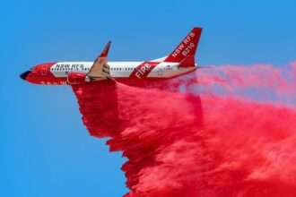 A Coulson Aviation Large Air Tanker on delopyment with NSW Rural Fire Service dropping retardant